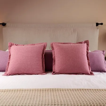 Lovi Hotel 3*